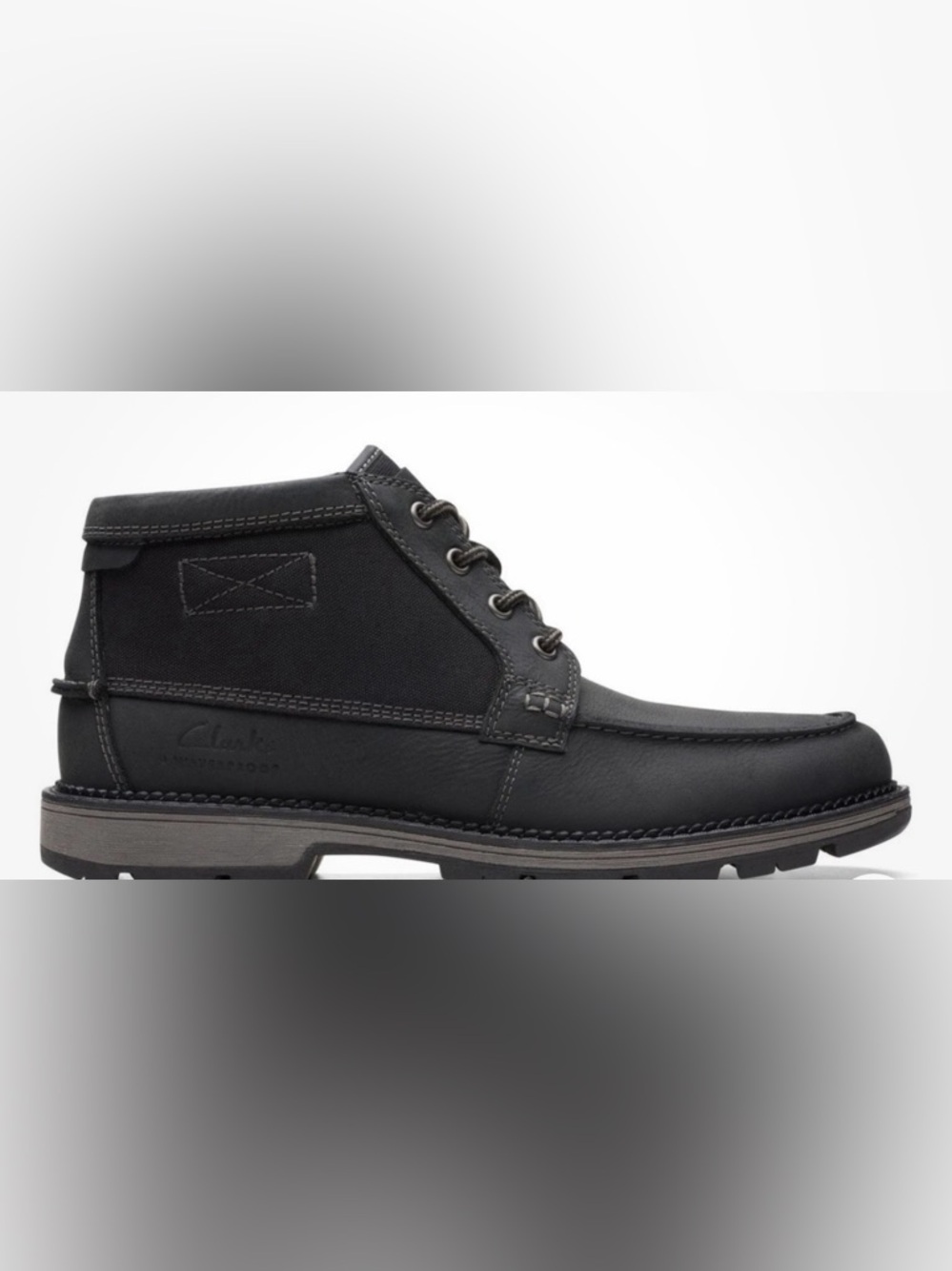 Clarks Men's Black Chukka Boot with Contrasting Sole